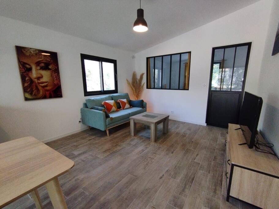 Appartement Avec Jardin Privatif Cuers Dış mekan fotoğraf